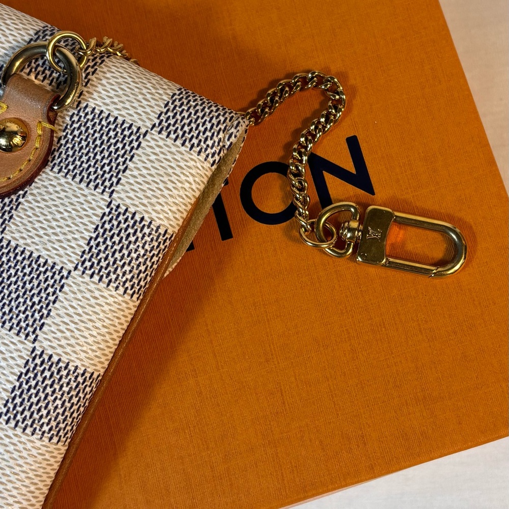 Louis Vuitton Azur Etui Telephone Mm - Picture 5 of 14